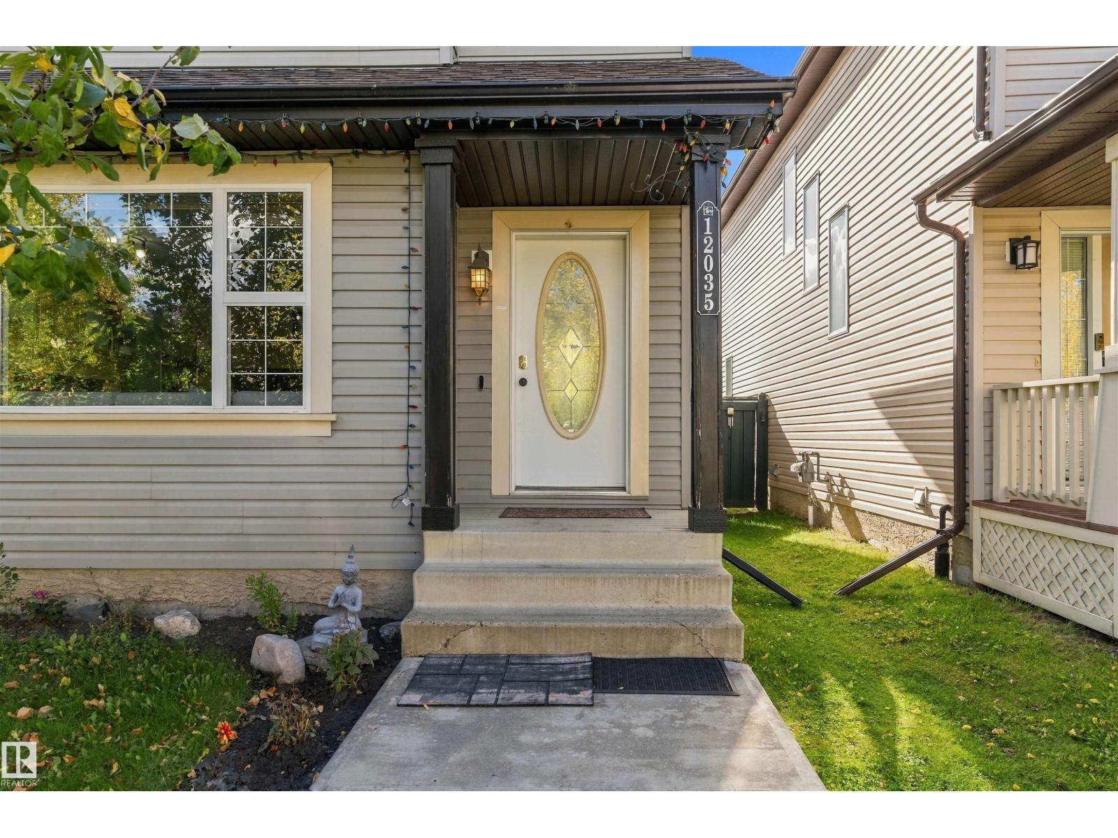 12035 18 Av Sw Property Photo 6