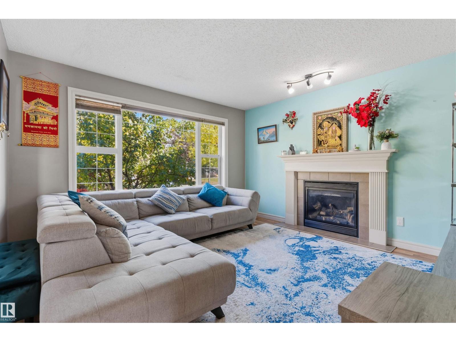 12035 18 Av Sw Property Photo 8