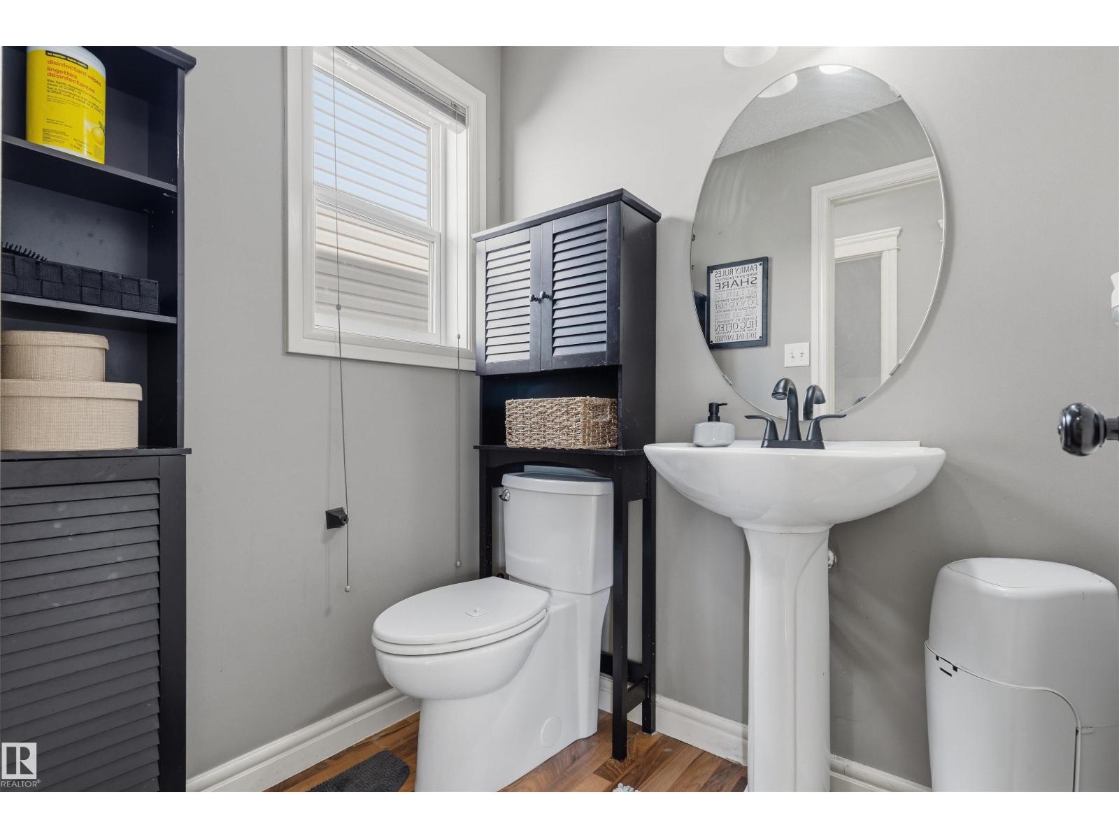 12035 18 Av Sw Property Photo 16