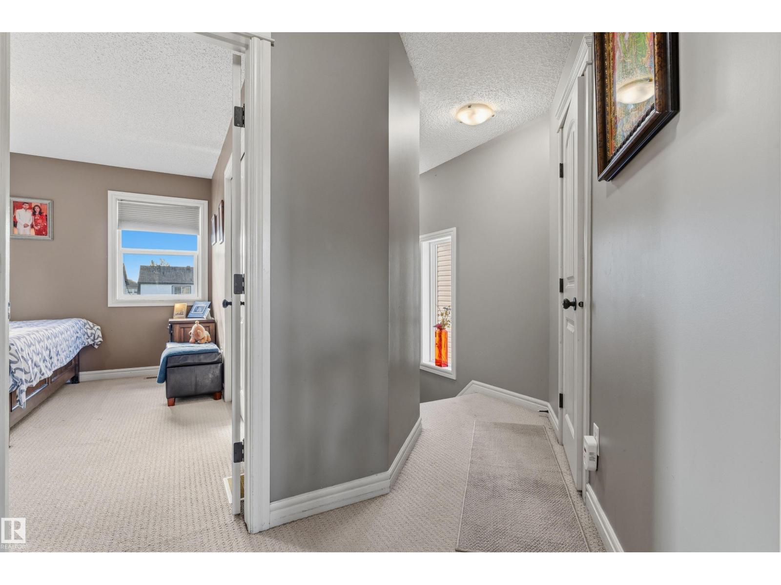 12035 18 Av Sw Property Photo 17