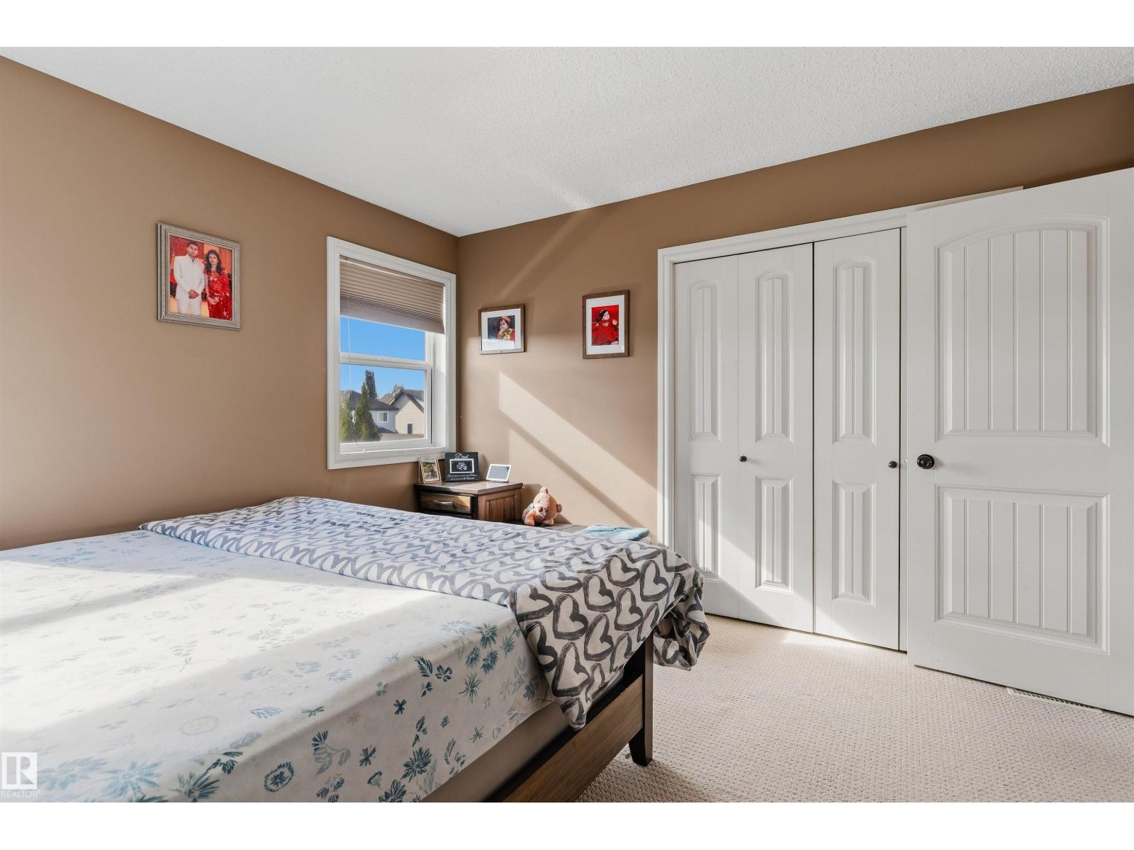 12035 18 Av Sw Property Photo 19