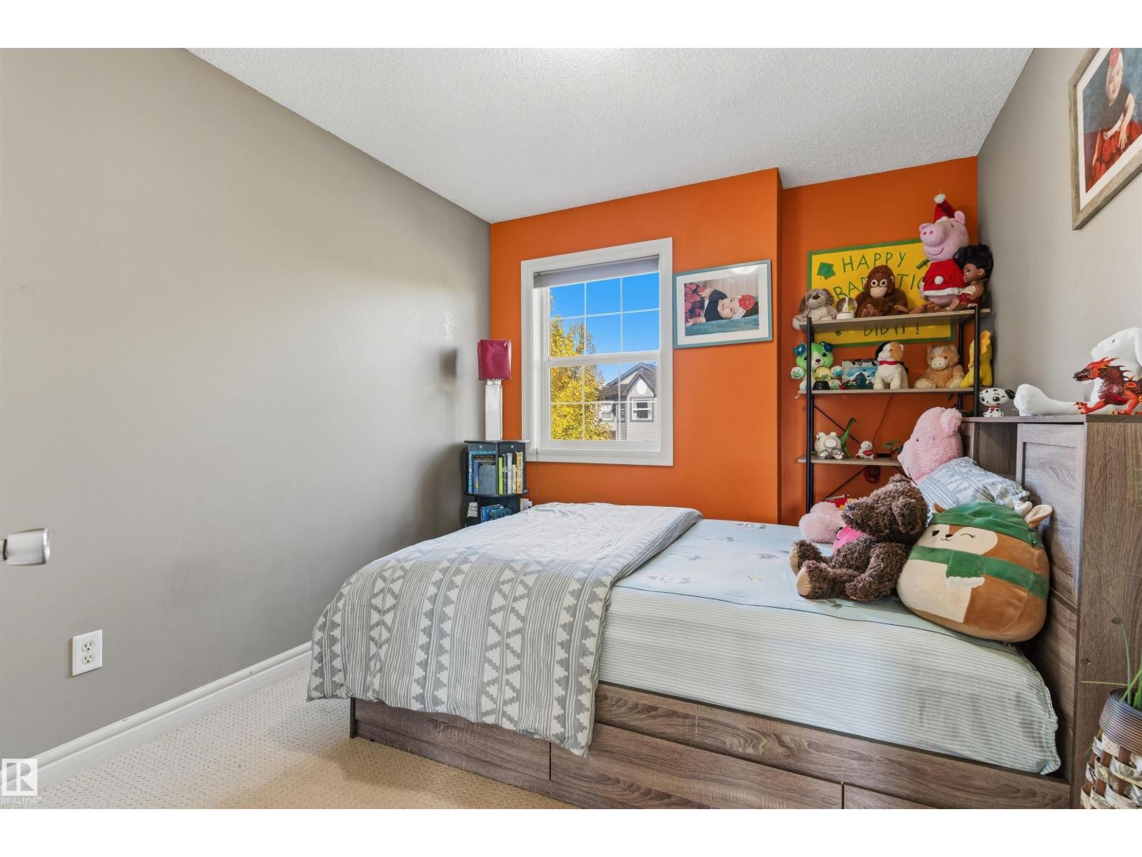 12035 18 Av Sw Property Photo 23