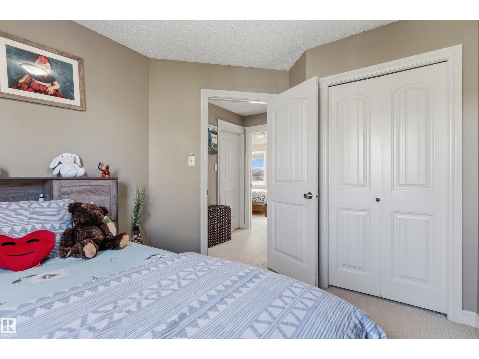 12035 18 Av Sw Property Photo 24