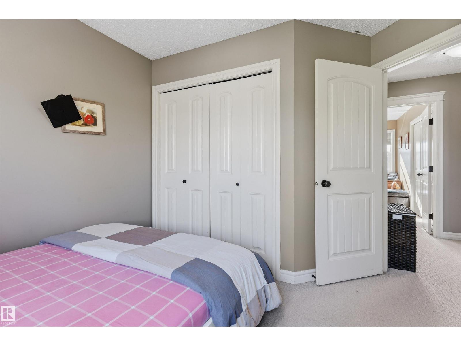 12035 18 Av Sw Property Photo 26