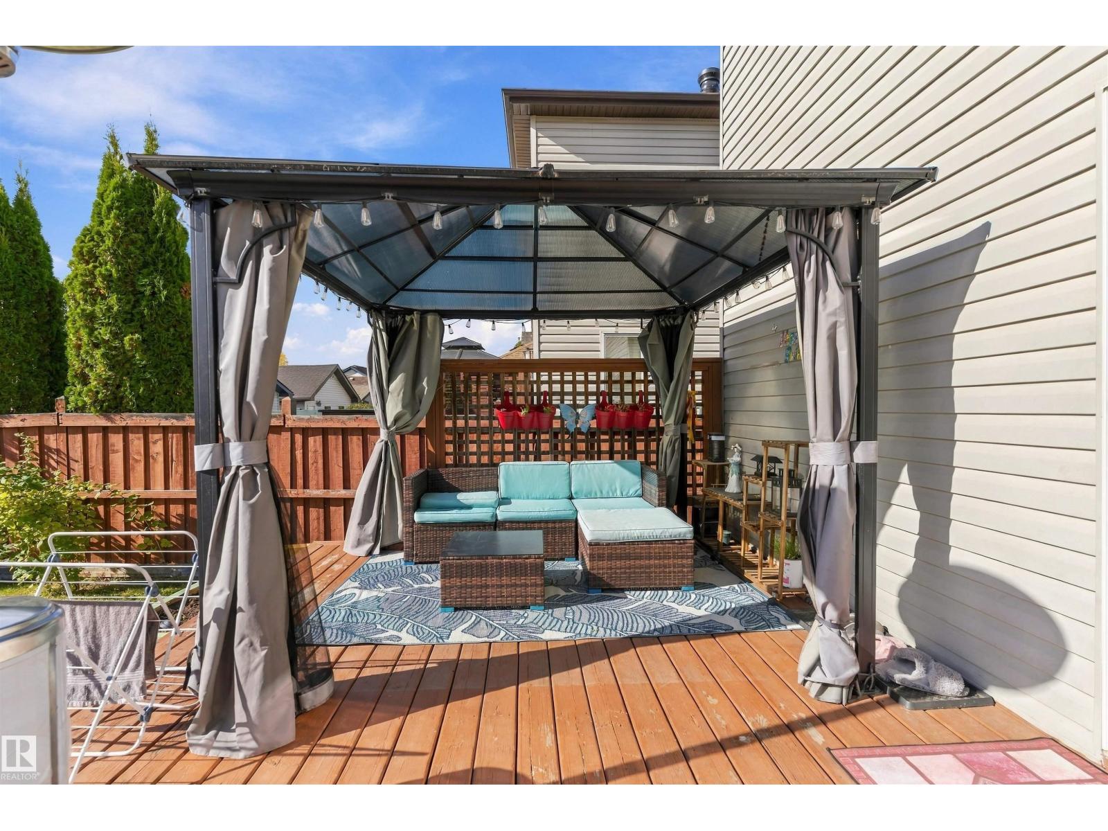 12035 18 Av Sw Property Photo 34