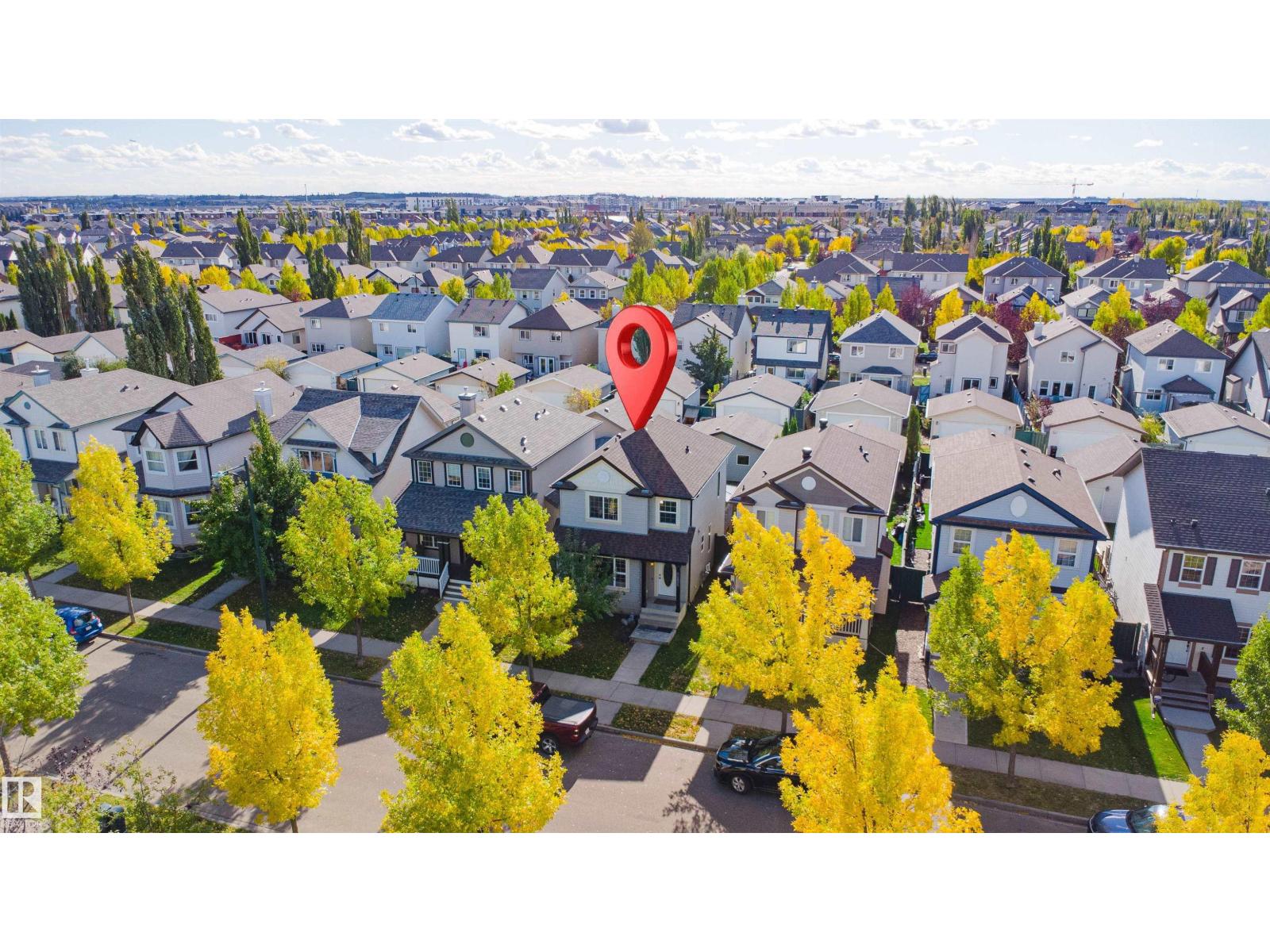12035 18 Av Sw Property Photo 40