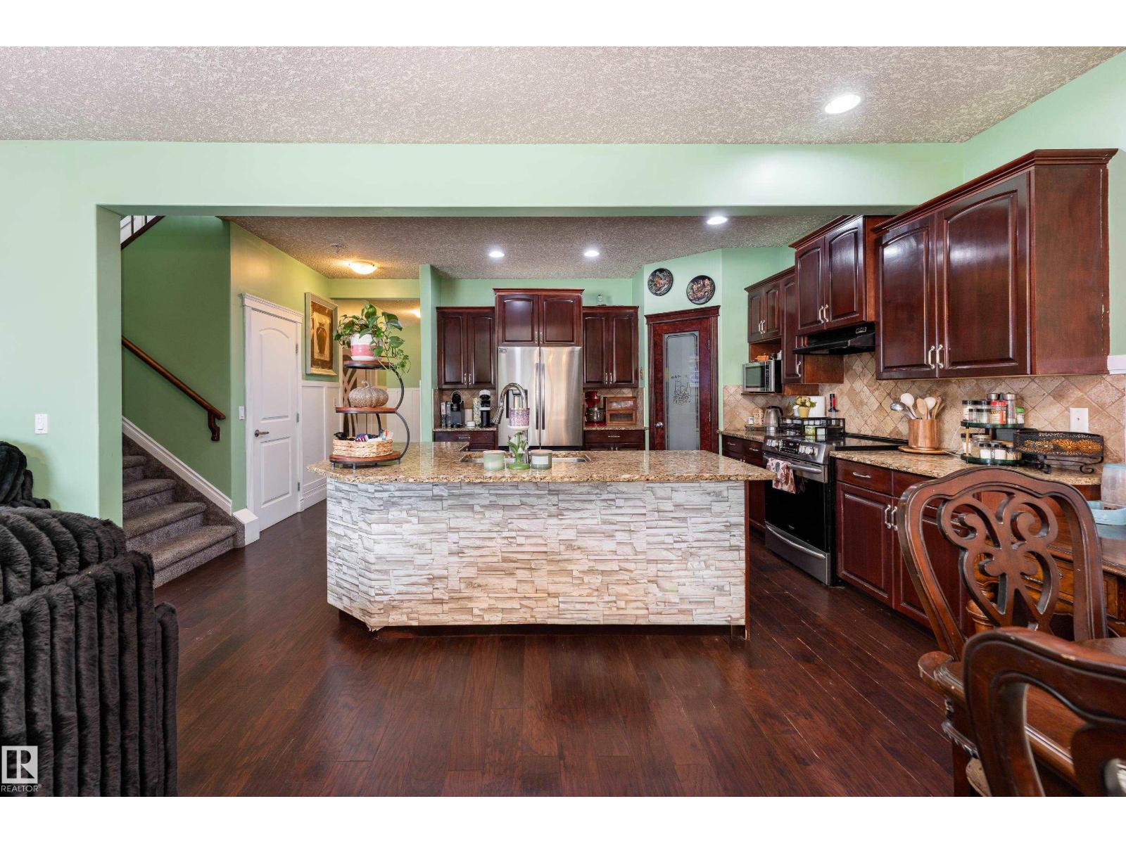 16613 58a St Nw Property Photo 9