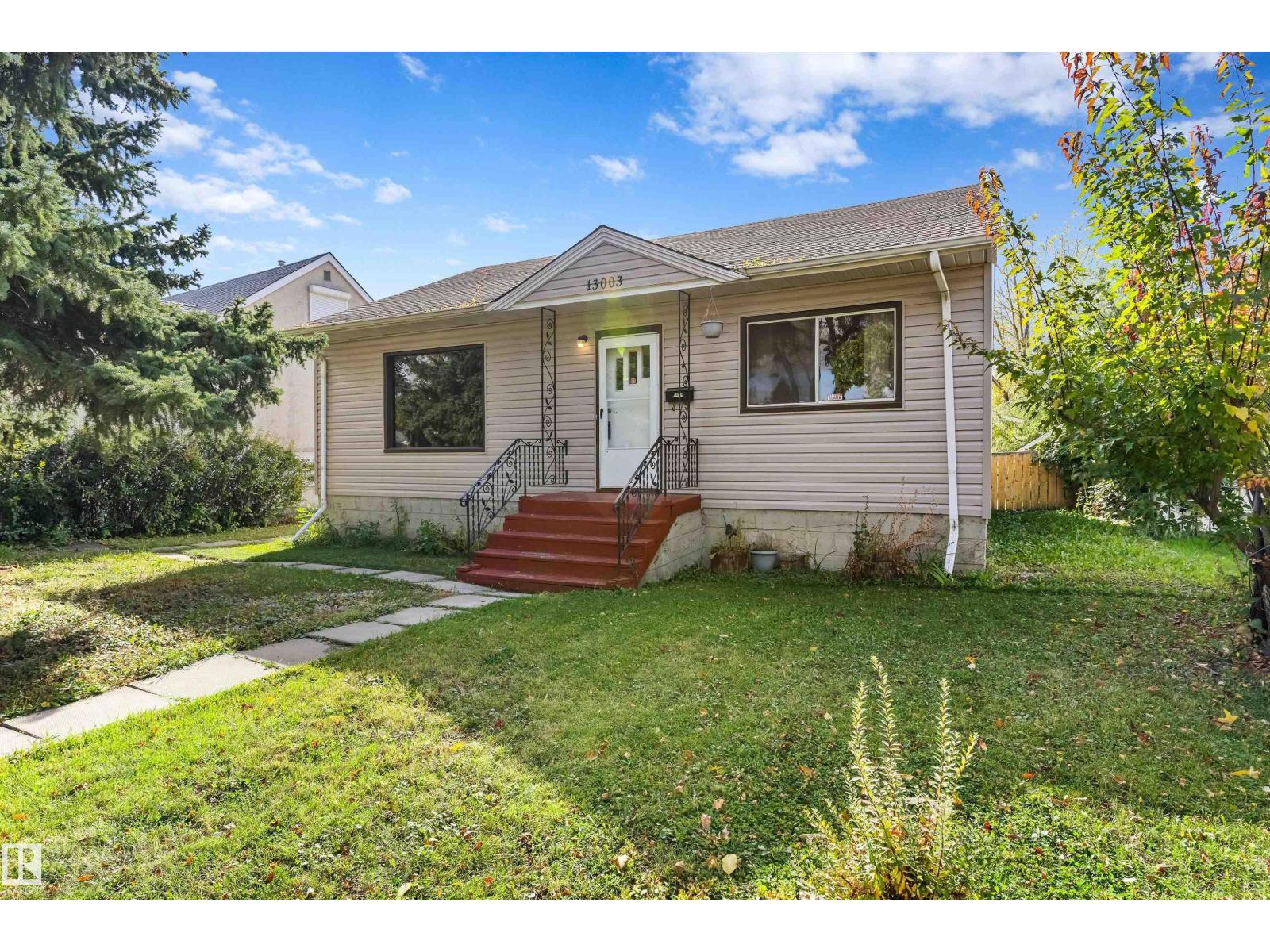 13003 Sherbrooke Av Nw Property Photo 1