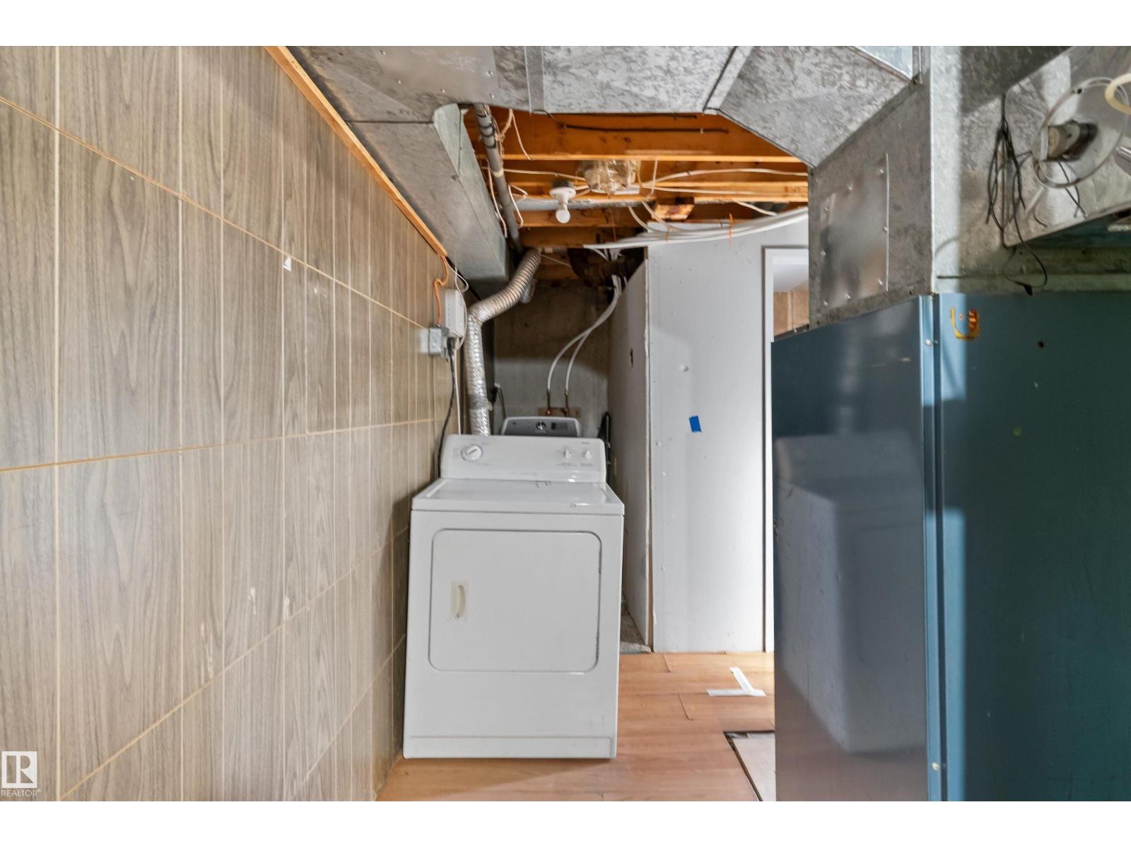 13003 Sherbrooke Av Nw Property Photo 27