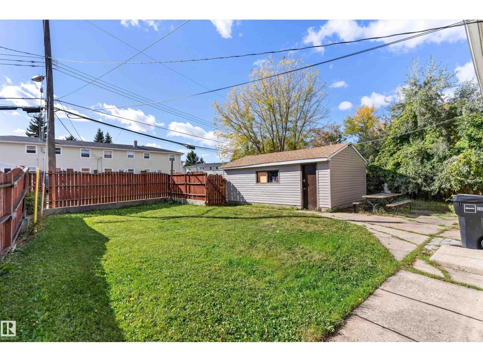 13003 Sherbrooke Av Nw Property Photo 30