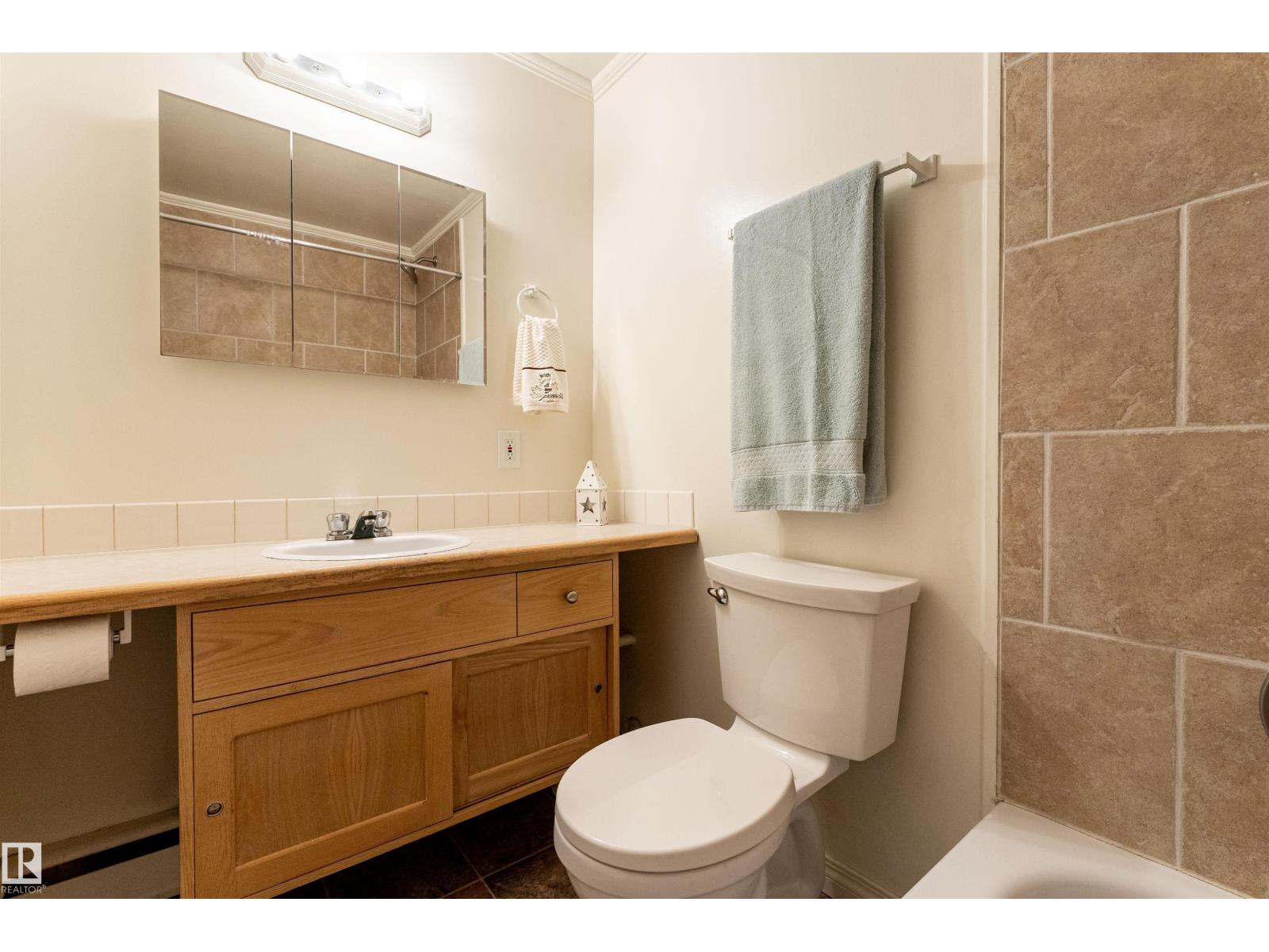 #5 8807 101 St Nw Property Photo 36