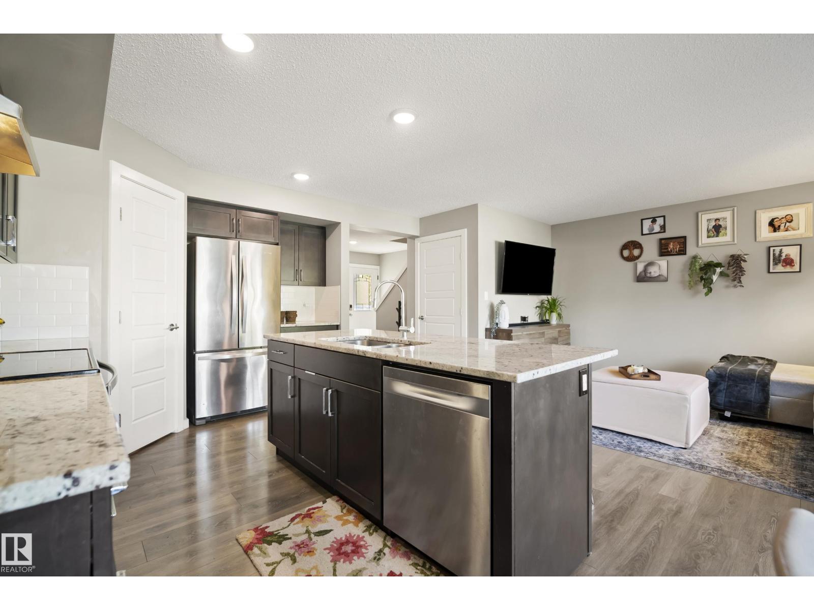 6520 59 Av Property Photo 7