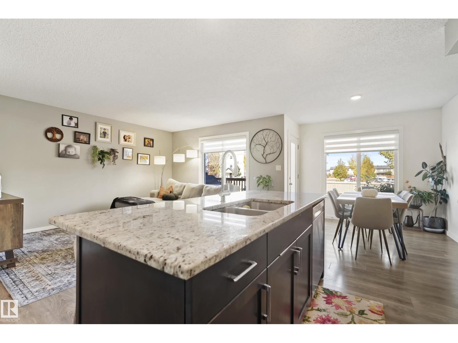 6520 59 Av Property Photo 8