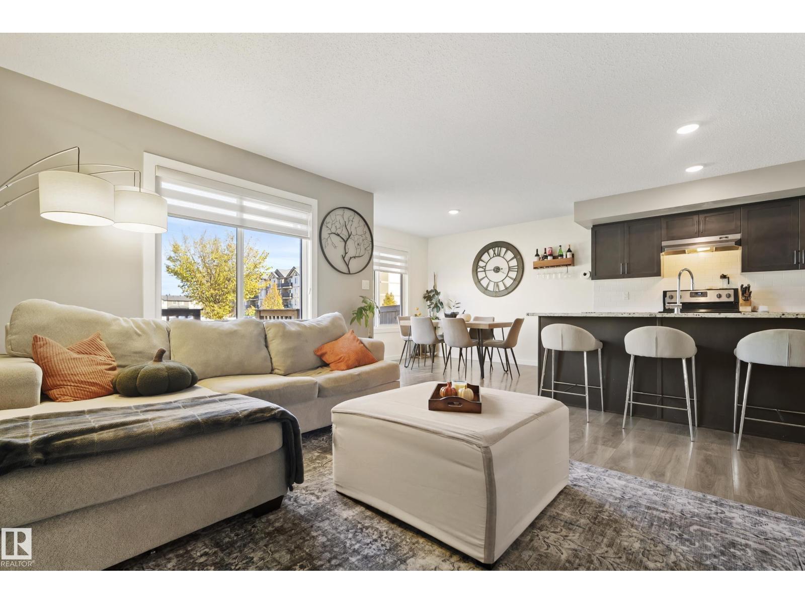 6520 59 Av Property Photo 11