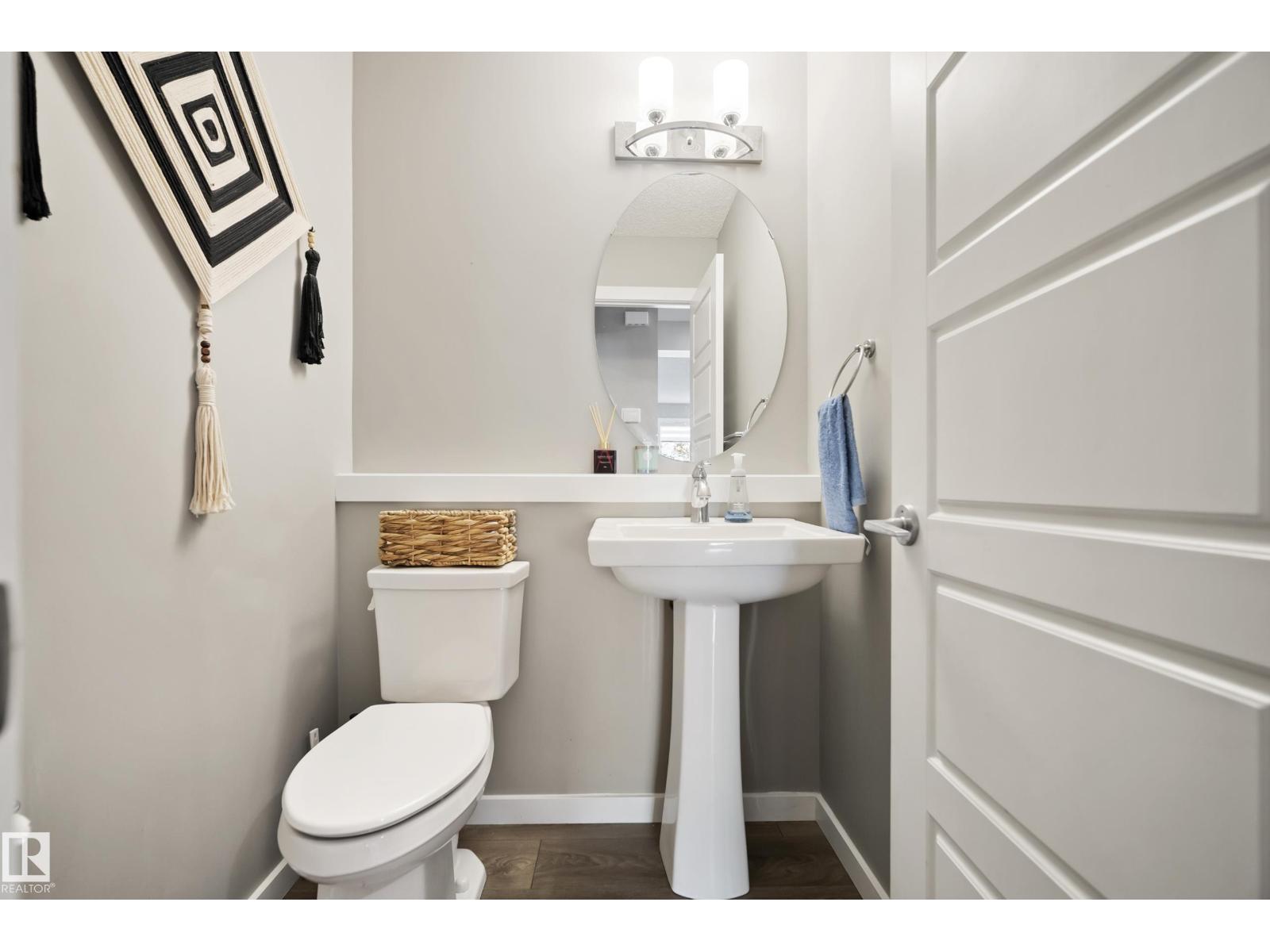 6520 59 Av Property Photo 15
