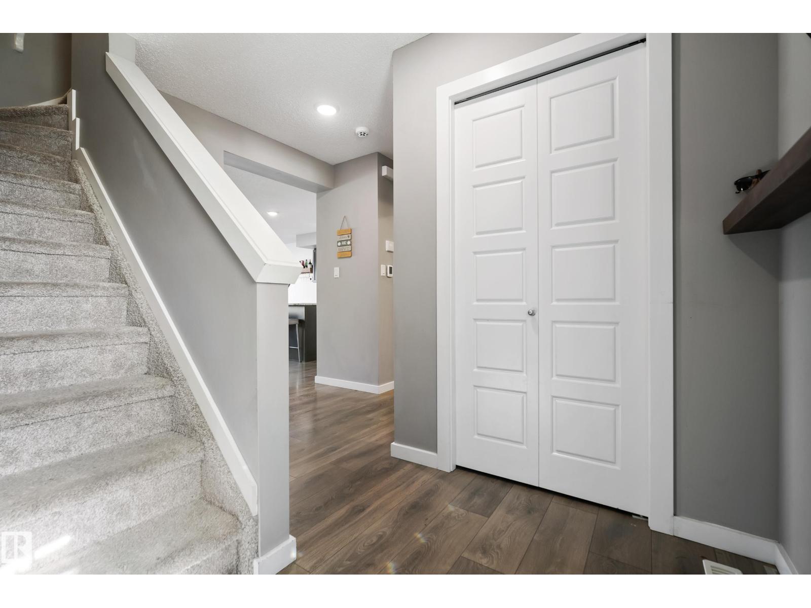 6520 59 Av Property Photo 16