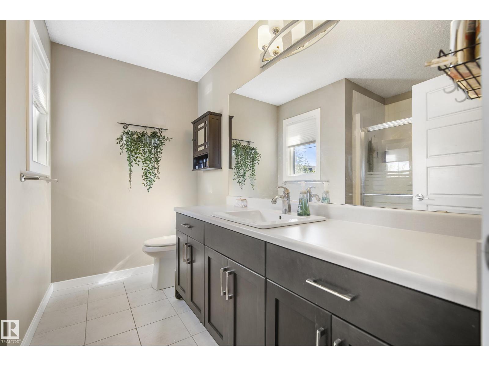 6520 59 Av Property Photo 20