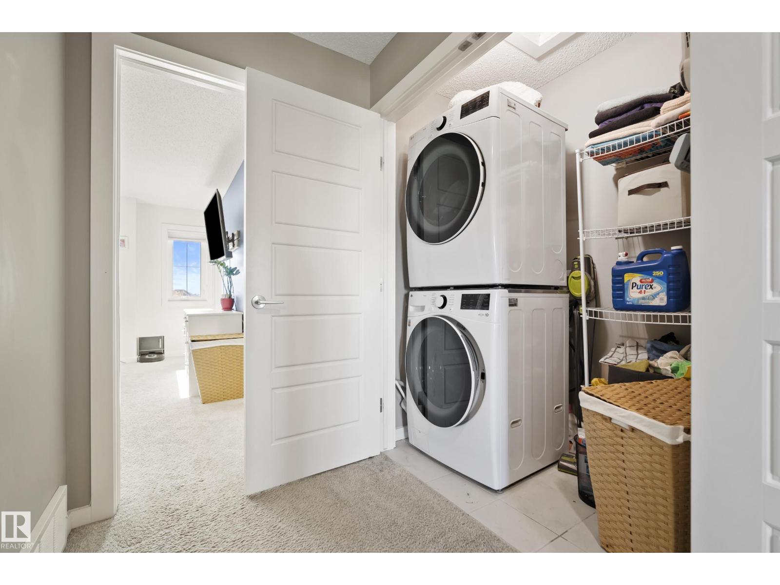 6520 59 Av Property Photo 28