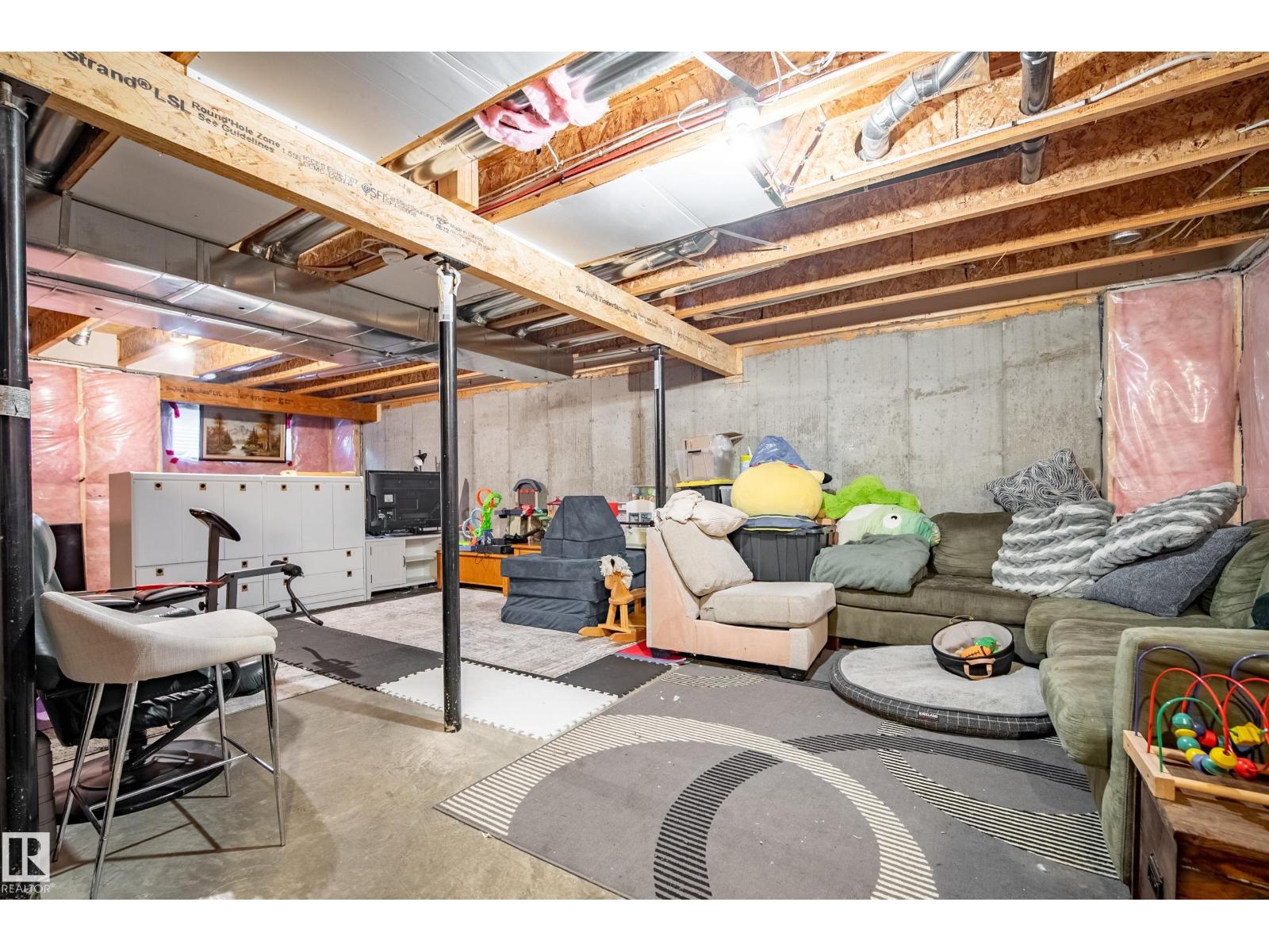6520 59 Av Property Photo 29