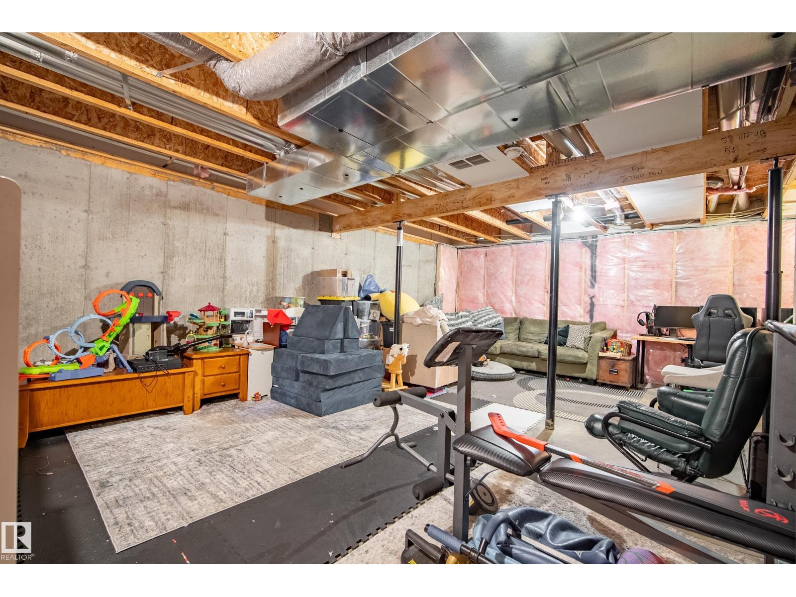 6520 59 Av Property Photo 30