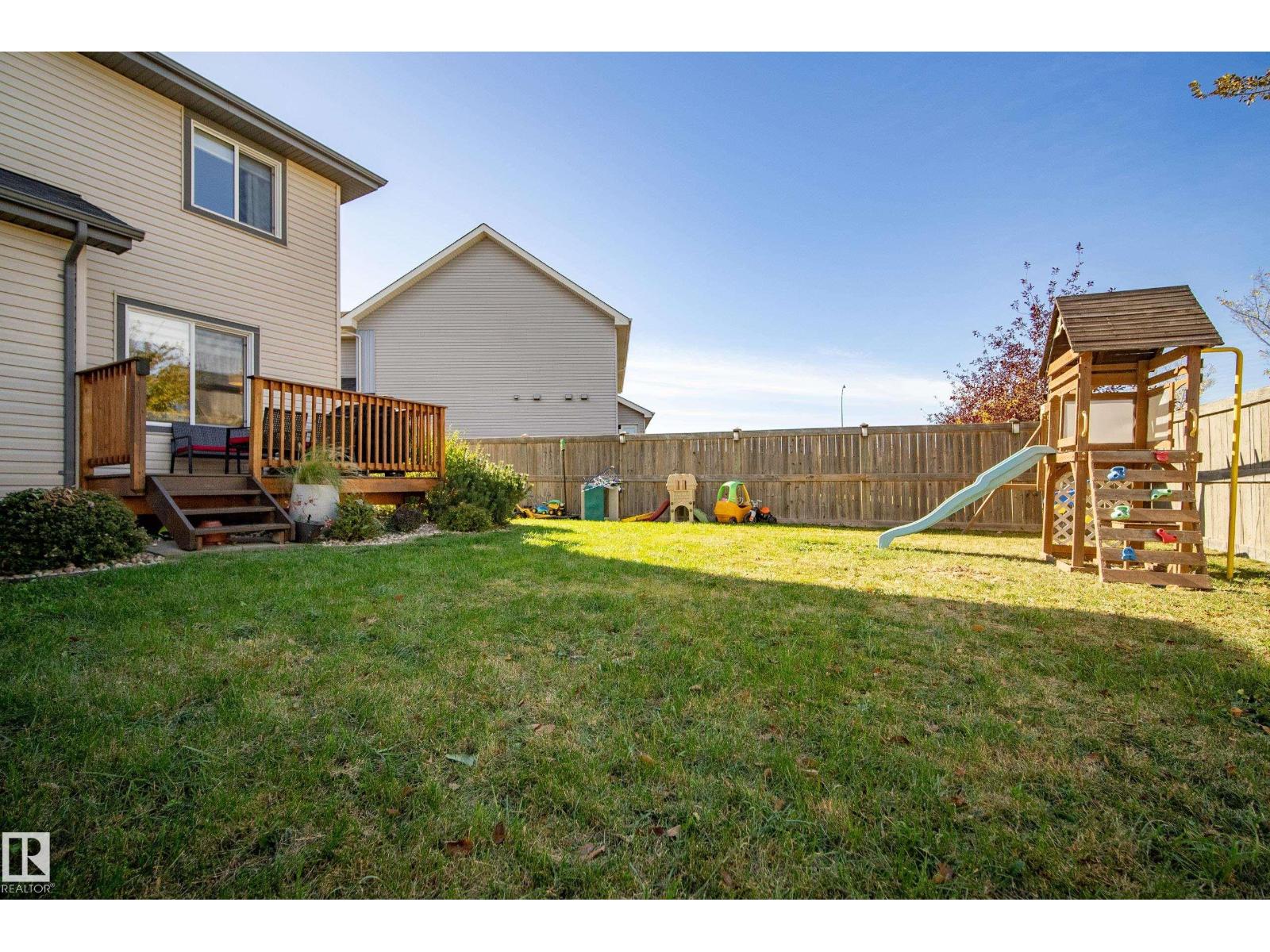 6520 59 Av Property Photo 36