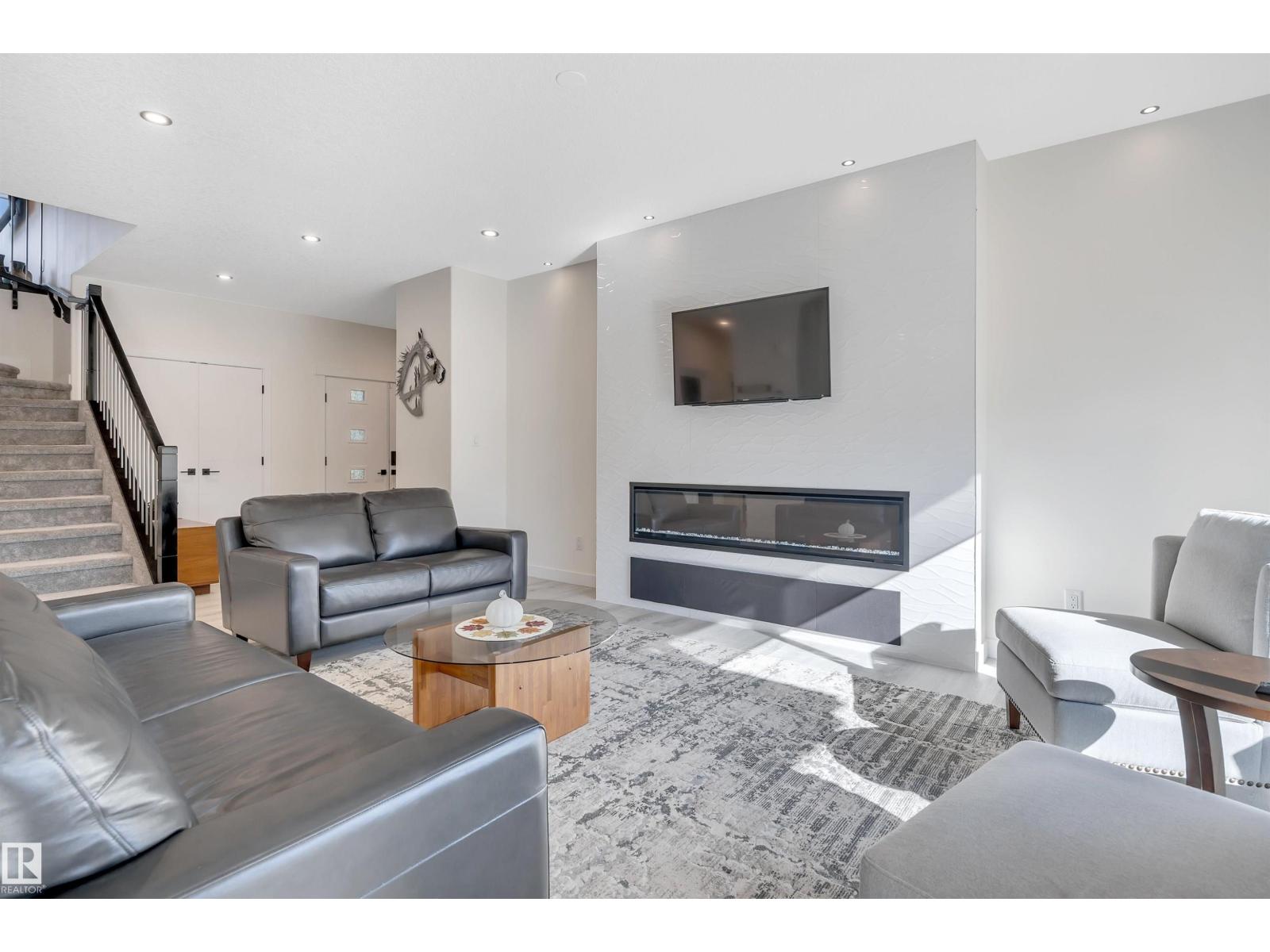 5109 57 Av Property Photo 10