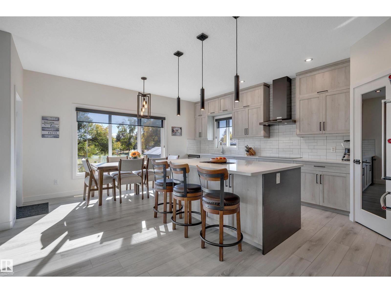 5109 57 Av Property Photo 13