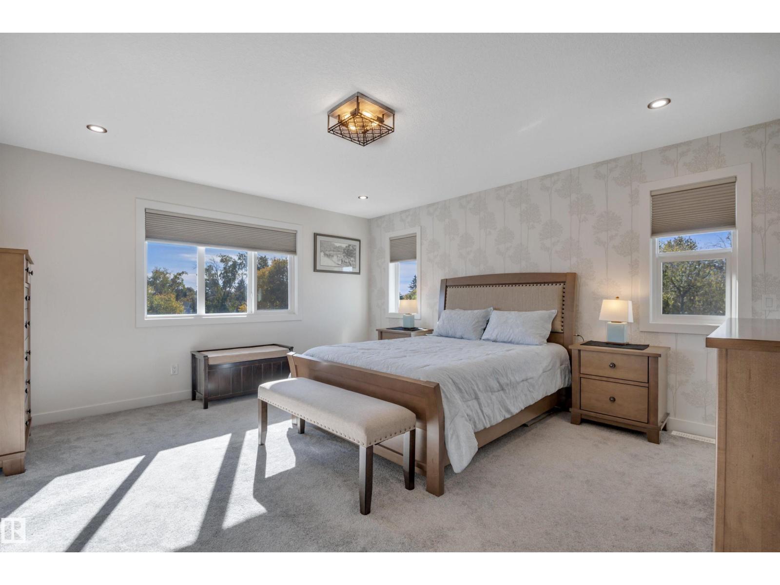 5109 57 Av Property Photo 31
