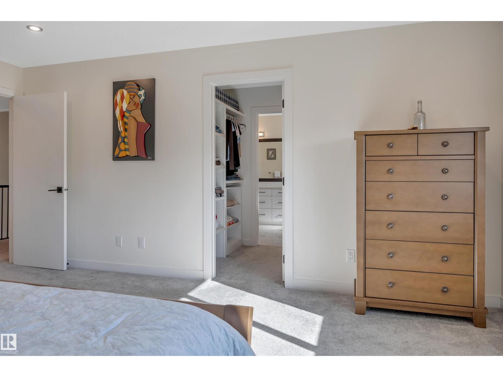 5109 57 Av Property Photo 35