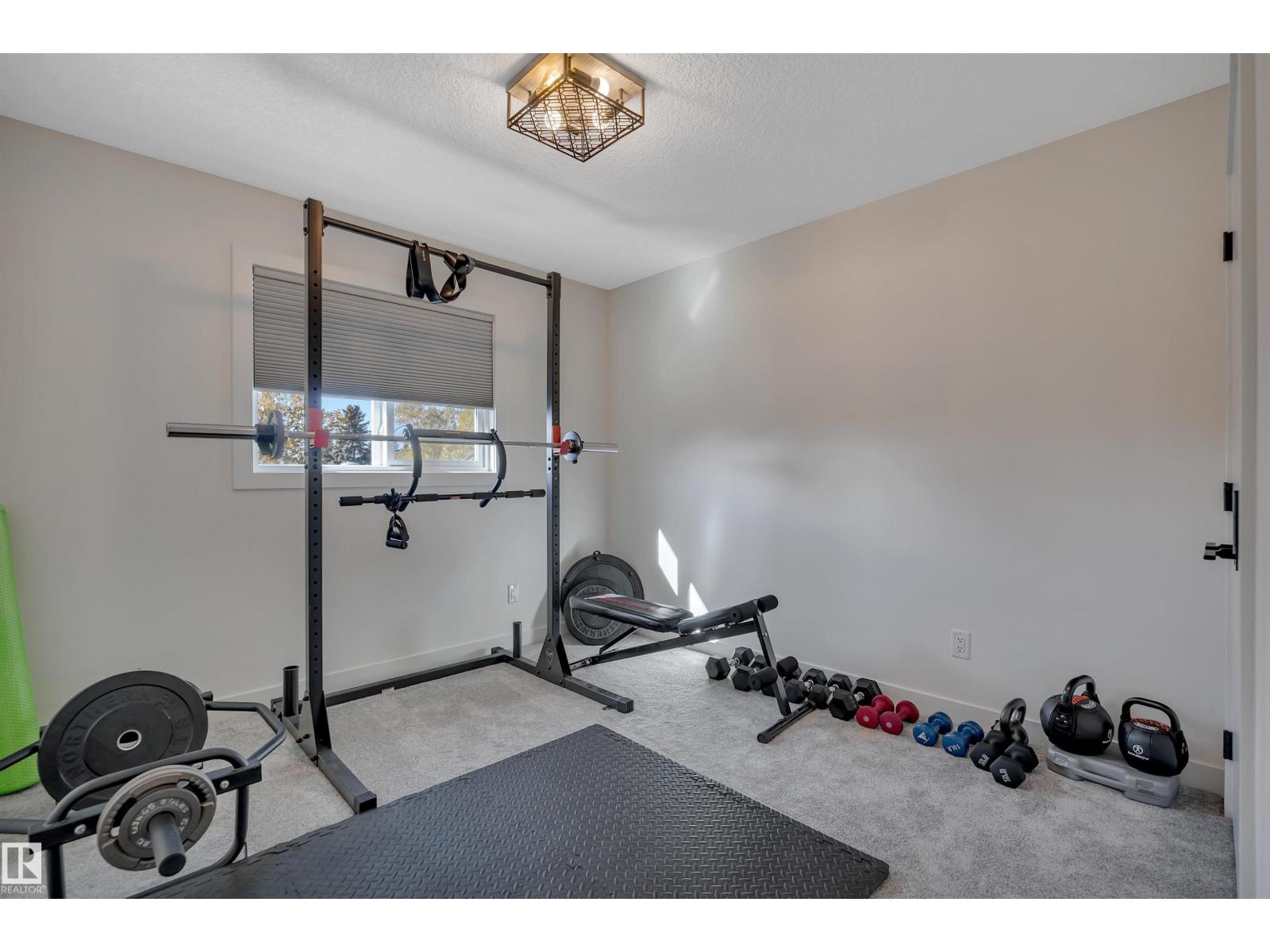 5109 57 Av Property Photo 47