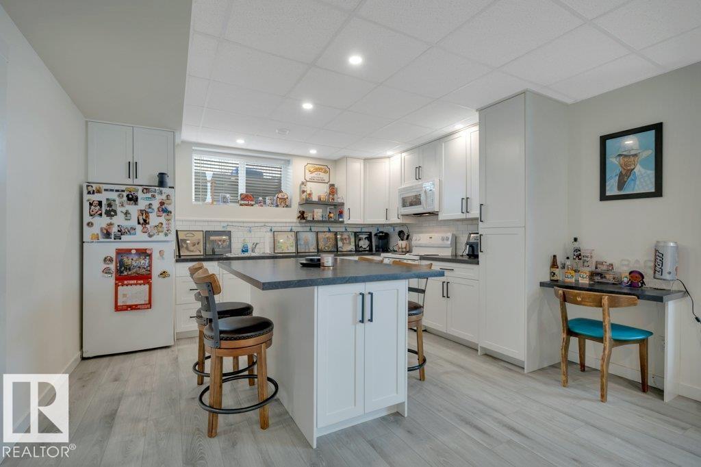5109 57 Av Property Photo 58