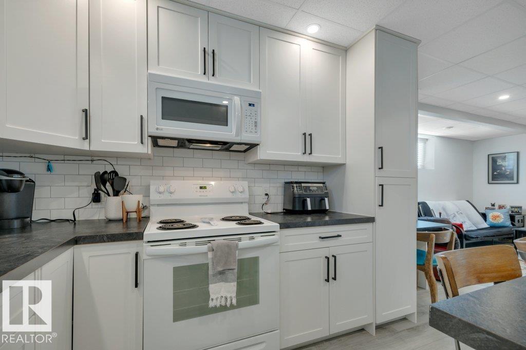 5109 57 Av Property Photo 60