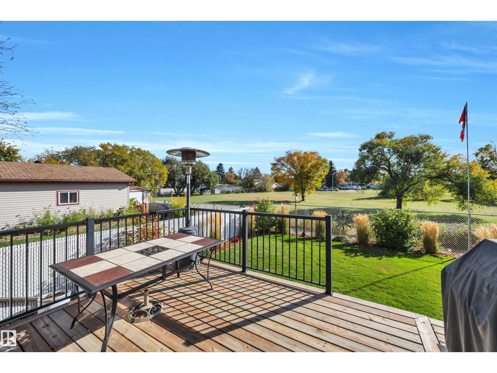 5109 57 Av Property Photo 65
