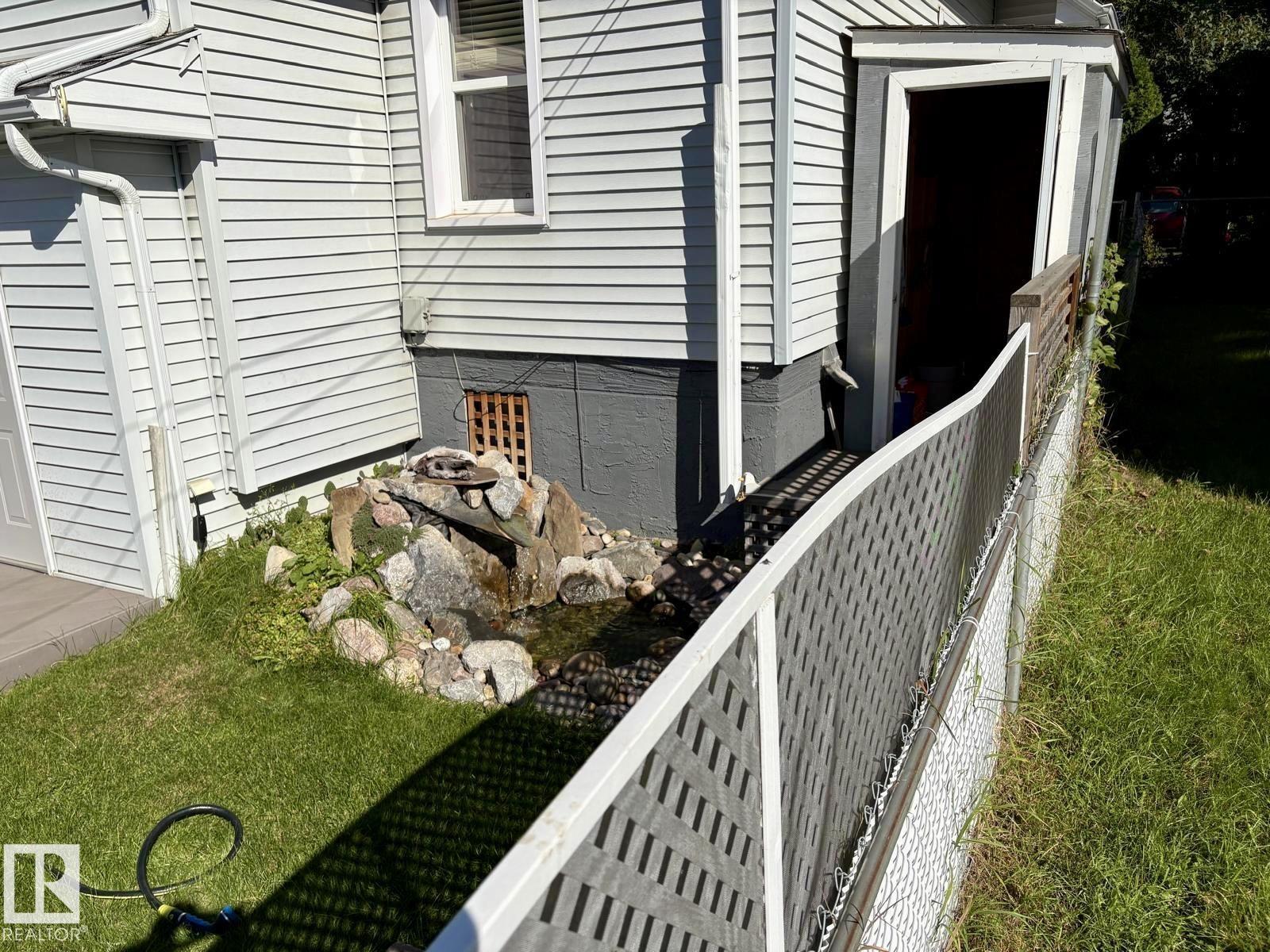 11922 69 St Nw Property Photo 5