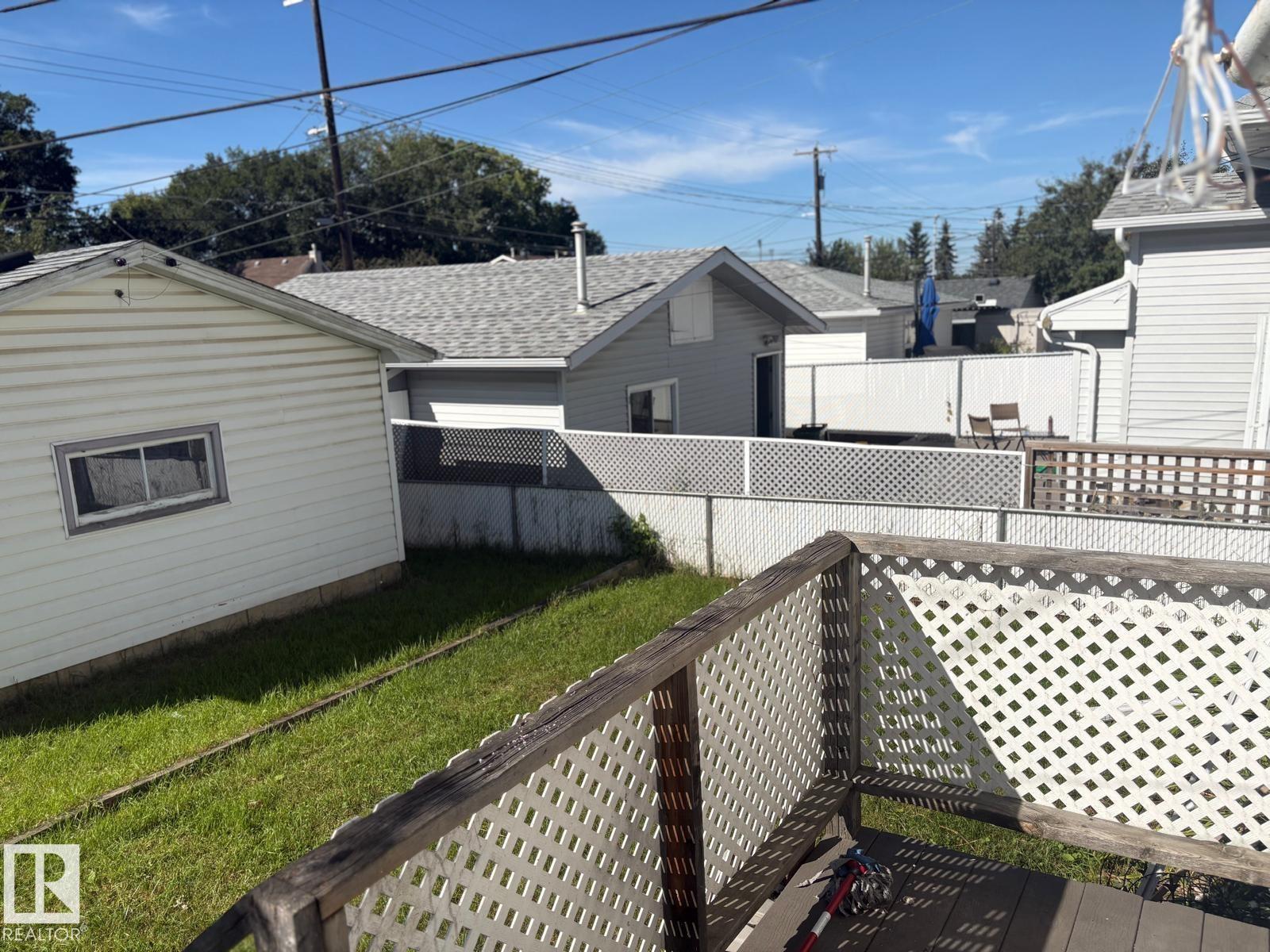 11922 69 St Nw Property Photo 8