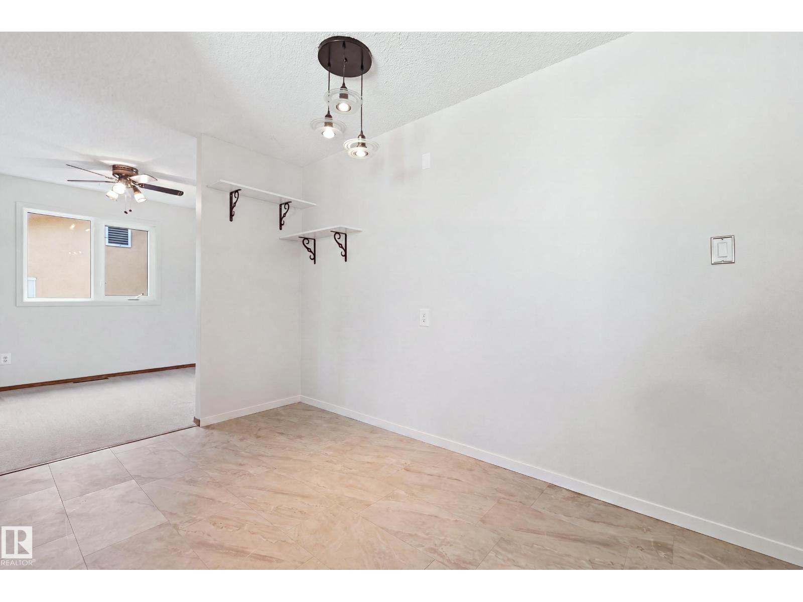 5210 43 Av Property Photo 15