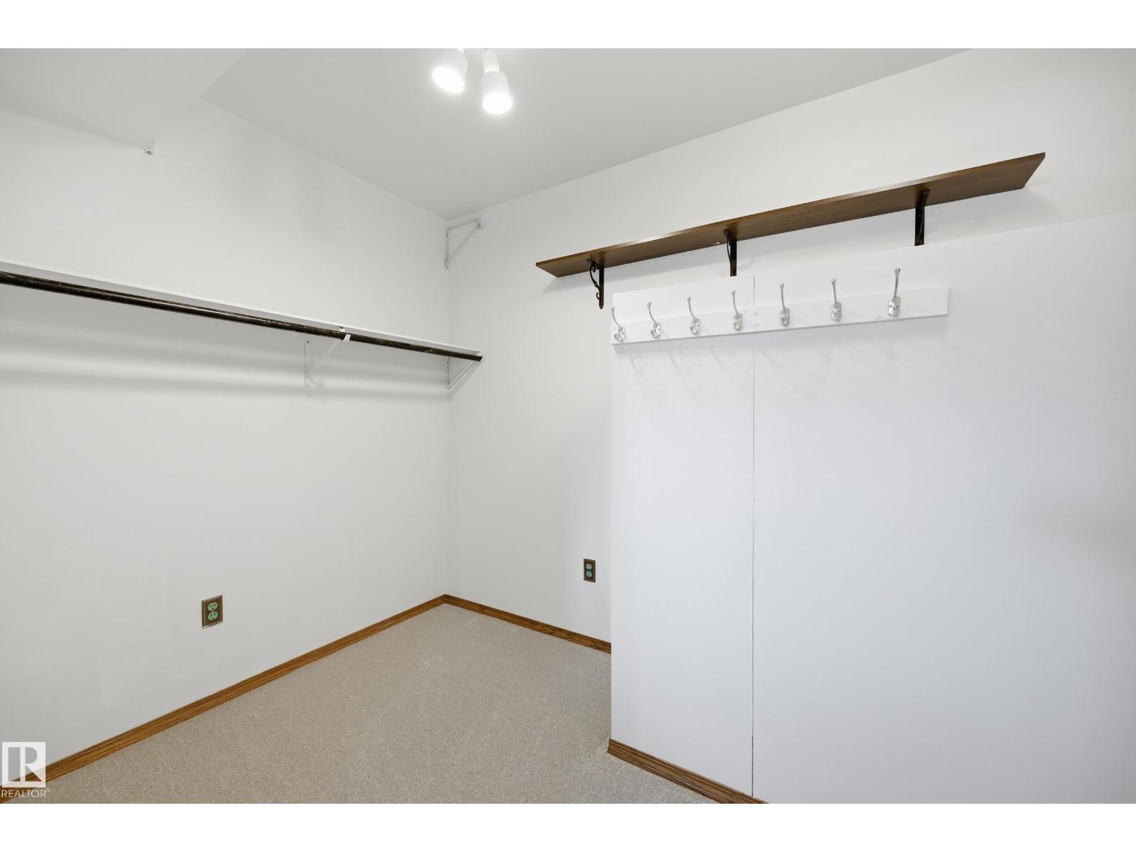 5210 43 Av Property Photo 25