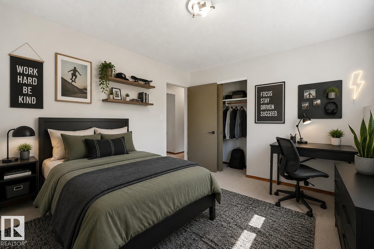 5210 43 Av Property Photo 26
