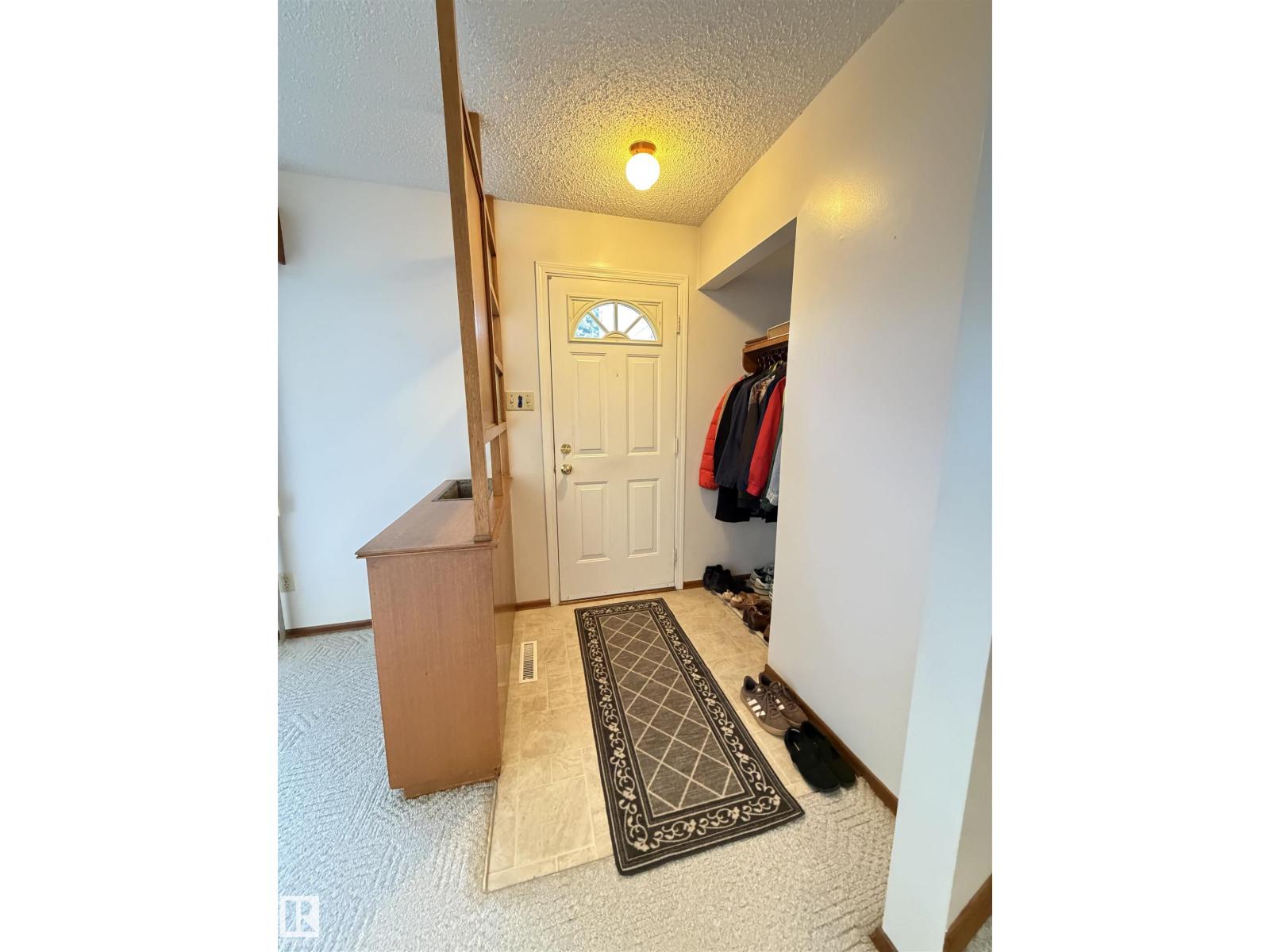 99 Pine St Property Photo 11