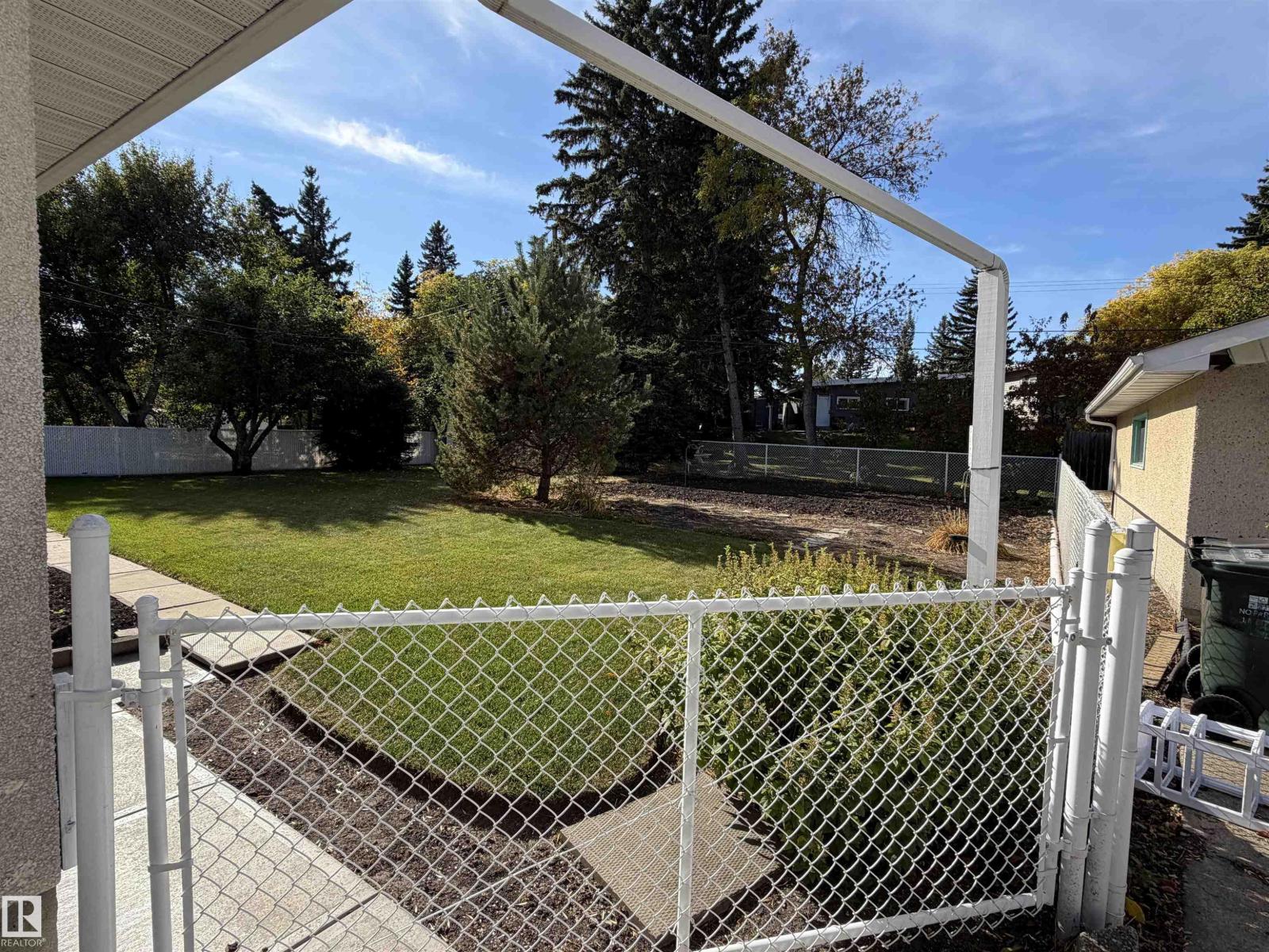 99 Pine St Property Photo 34