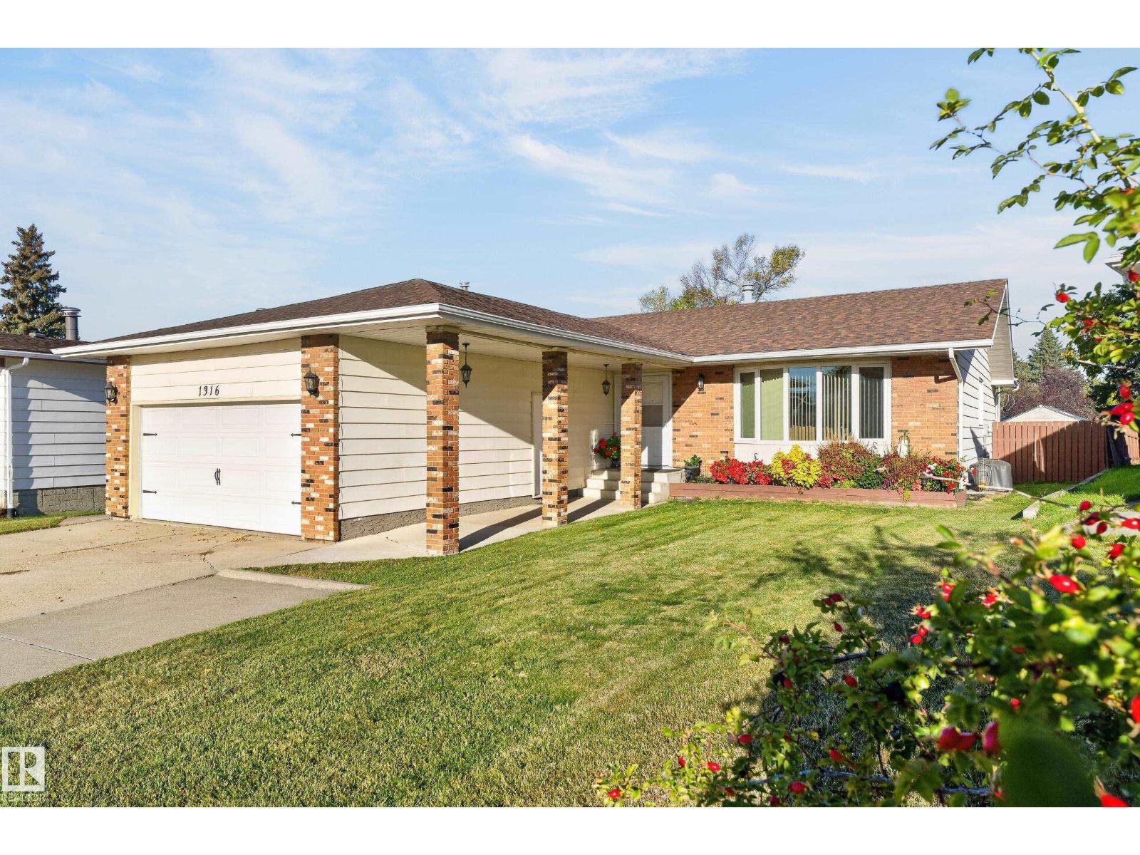 1316 85 St Nw Property Photo 4