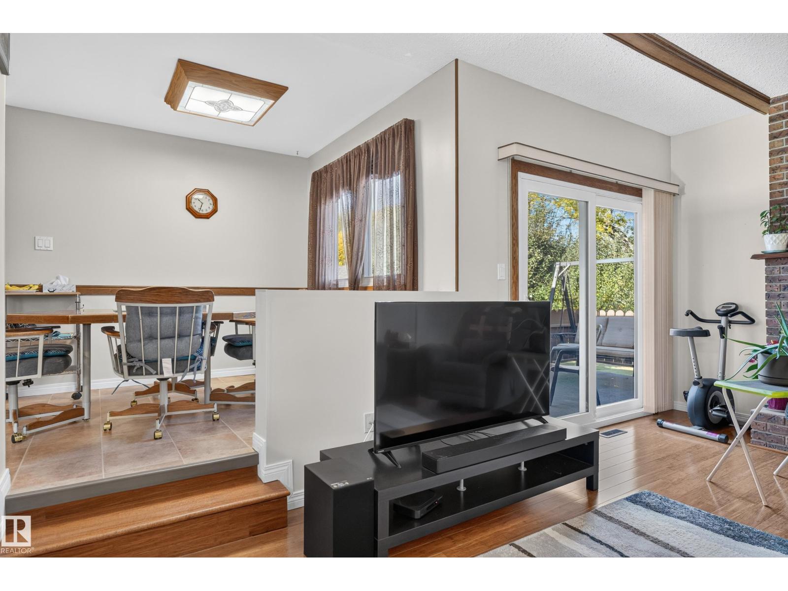 1316 85 St Nw Property Photo 21
