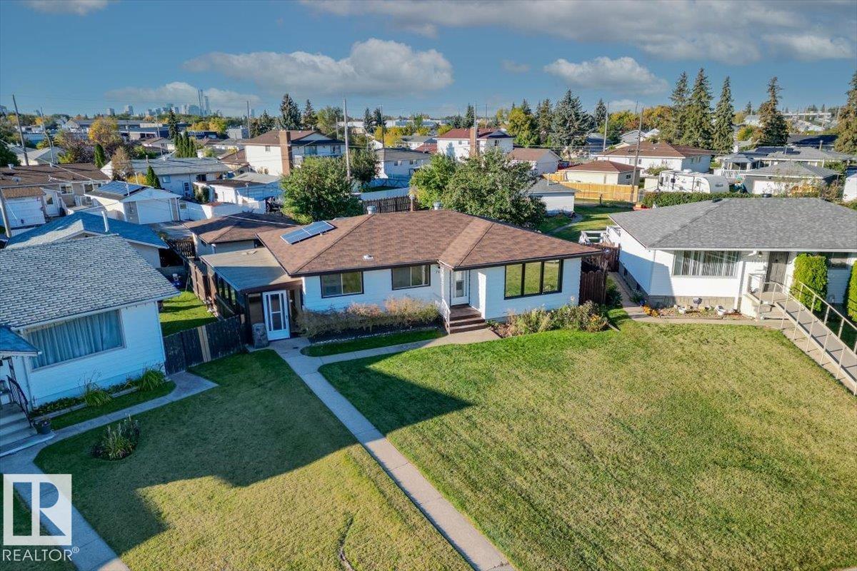 7627 128a Av Nw Property Photo 1