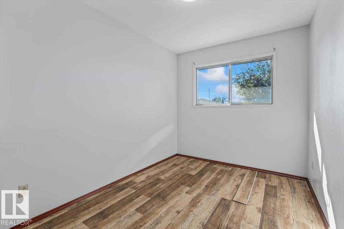 7627 128a Av Nw Property Photo 22