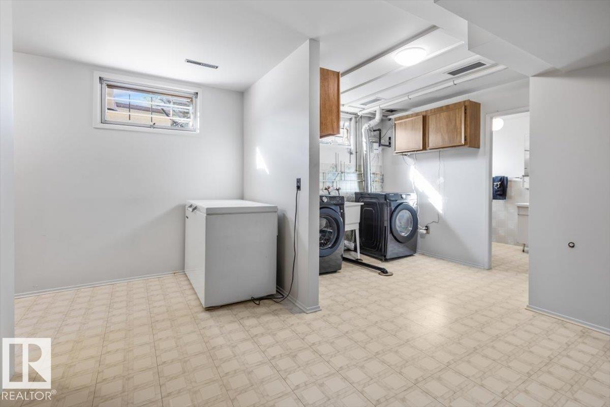 7627 128a Av Nw Property Photo 26