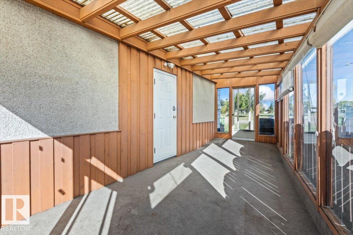 7627 128a Av Nw Property Photo 34