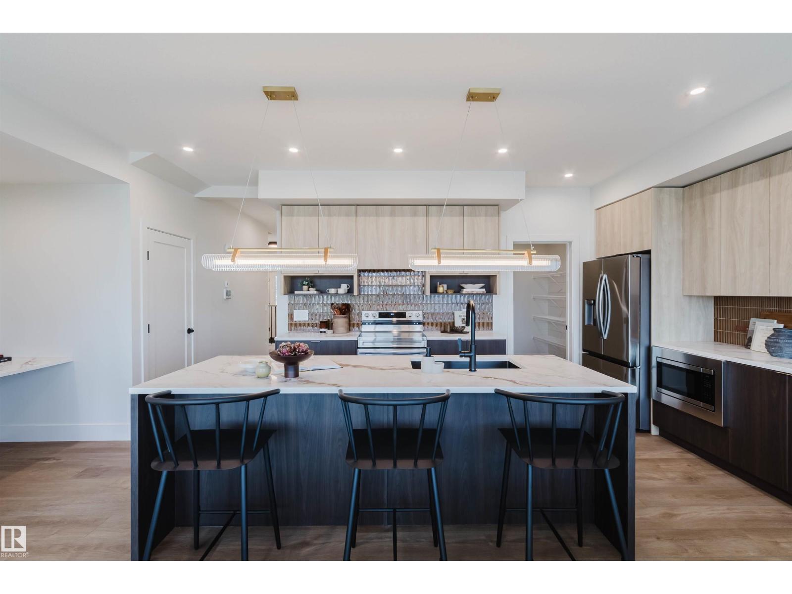 22 Clichy Cl Property Photo 1