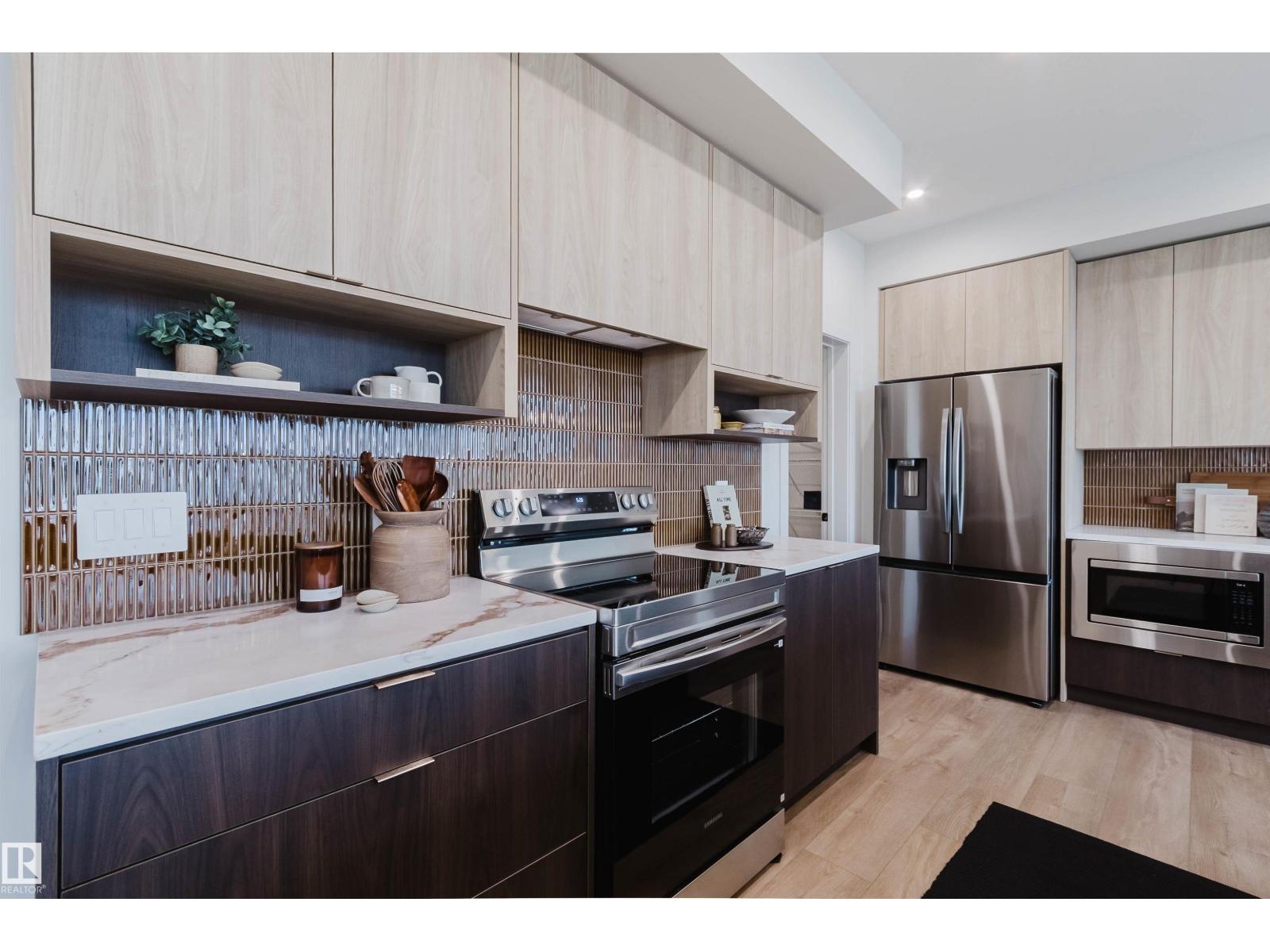 22 Clichy Cl Property Photo 6