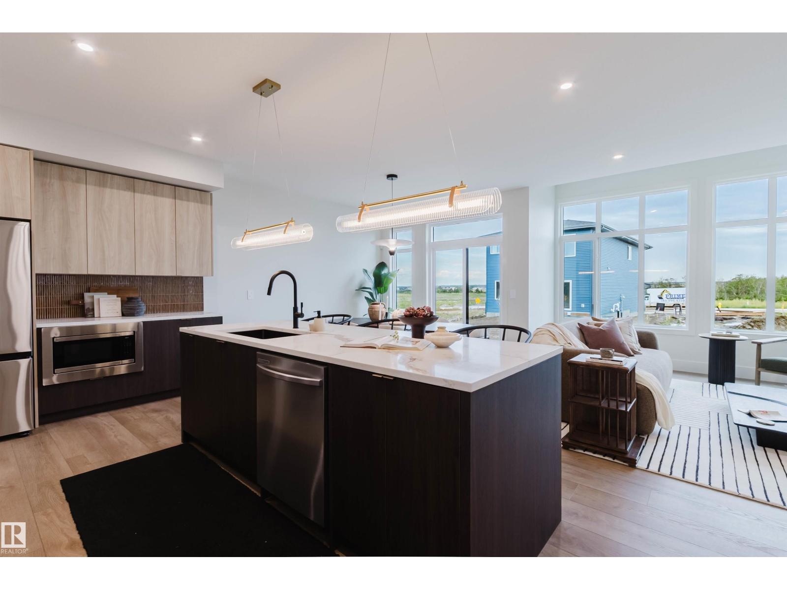 22 Clichy Cl Property Photo 7