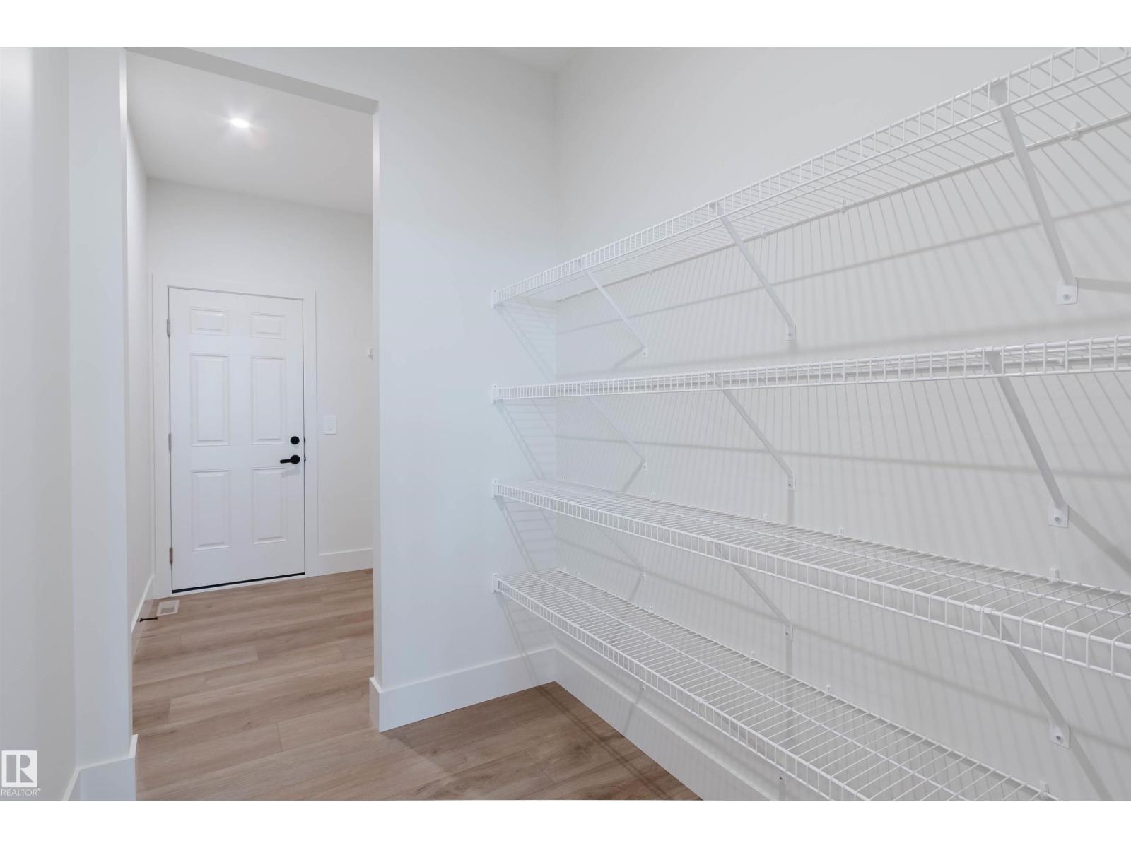 22 Clichy Cl Property Photo 13